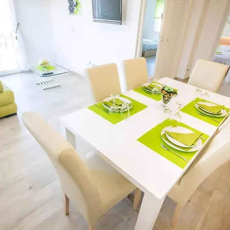 Apartmán Birikina 3 Bei Porec Mit Pool Nova Vas (Porec)